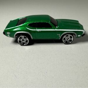 Hot Wheels Olds 442 Green w/ White Stripes Die-Cast 1:64